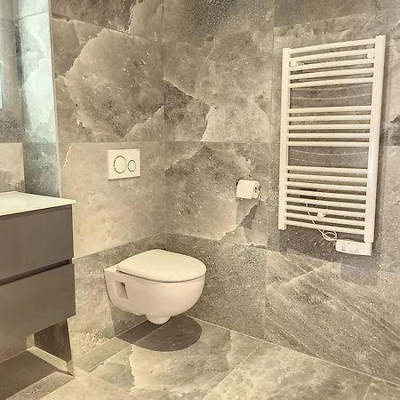 Lumineux Avec Spa, Wifi Gratuit Et Equipement De Sport A La Rosiere - Fr-1-275-179 La Rosiere (Savoie)